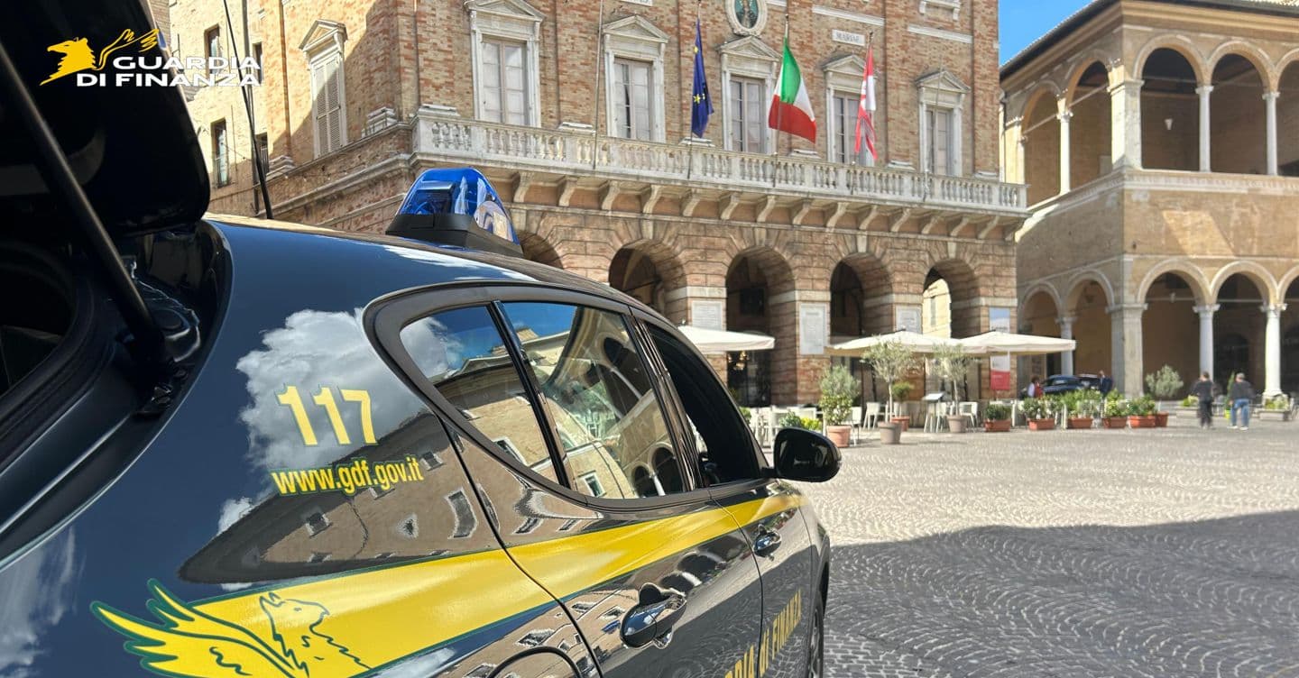 Fisco, la GdF scopre a Imola sei milioni nascosti nei paradisi all’estero