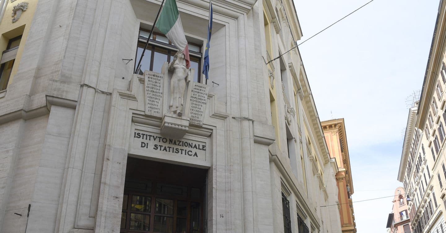 Istat: a luglio occupazione stabile. Scende la disoccupazione (5,8%)