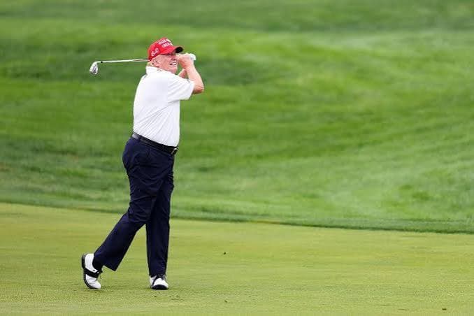 Washington, fino a 49 milioni di dollari per il rinnovamento del campo da golf voluto da Trump