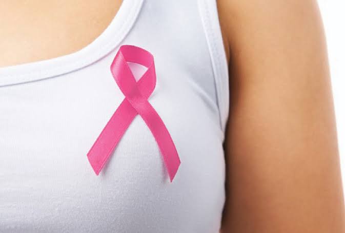 Ottobre Rosa 2026, la lotta contro il tumore al seno unisce l’Italia: controlli gratuiti, screening e ricerca