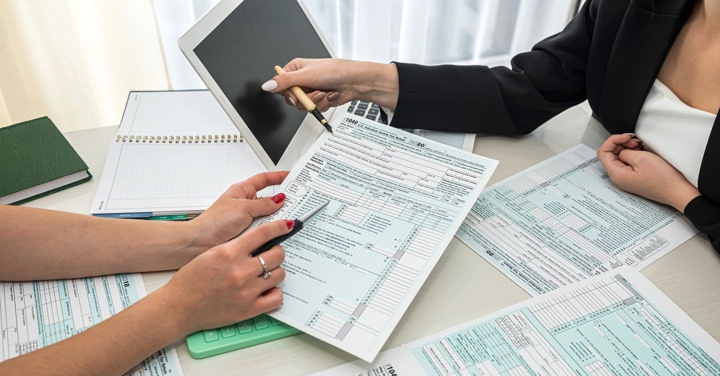 Manovra, si studia il taglio delle tasse sulle tredicesime. Pressing della Lega sulle pensioni