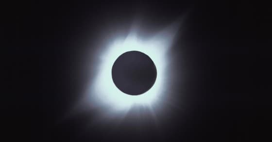 Eclissi solare totale del 12 agosto: dalla Spagna alle Baleari, i luoghi migliori per assistere all'evento