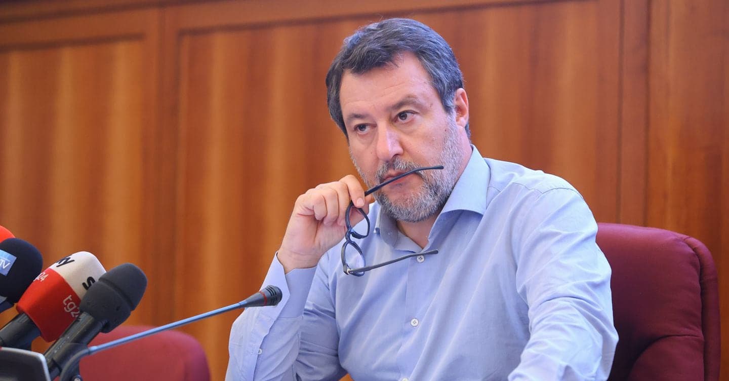 Manovra, Salvini: «Banche? Contributo da 5 miliardi è il minimo». L’Abi: intervento non concordato
