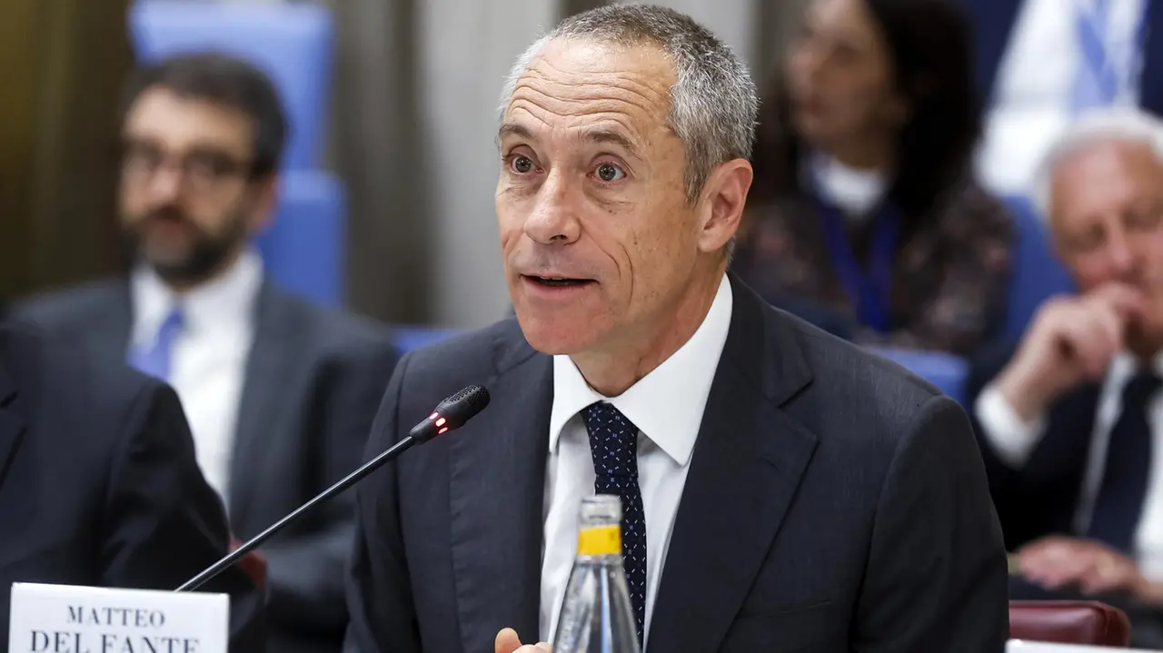 Consob dà l'ok all'Opas di Poste su Tim: adesioni dal 20 luglio all'11 settembre