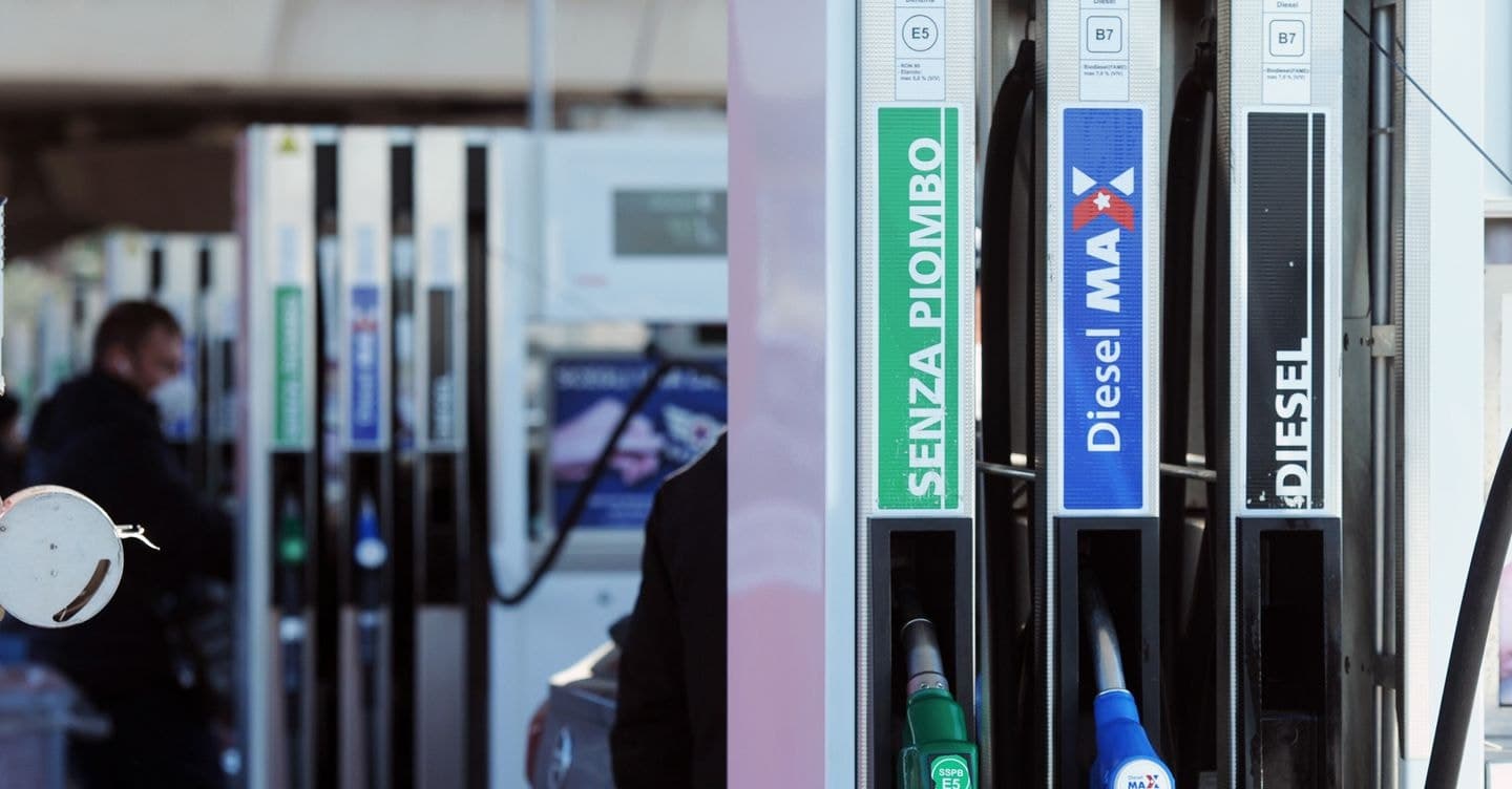 Vertice Meloni-Giorgetti, Governo verso un nuovo decreto carburanti