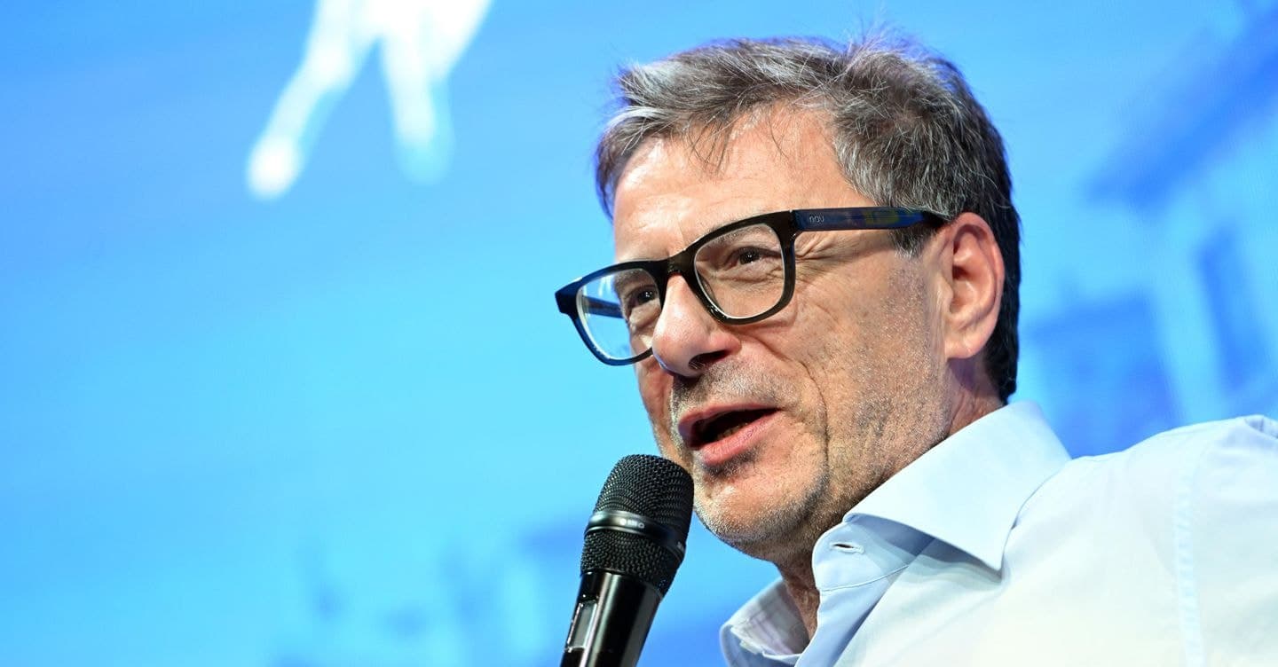 Giorgetti: «La sfida è trasformare i conti in ordine in cure per le persone»