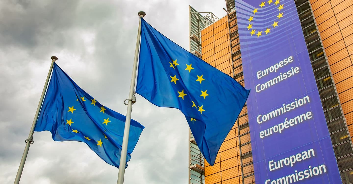 Da Bruxelles passo avanti, a Roma non basta Difesa, il Governo prende tempo sul prestito