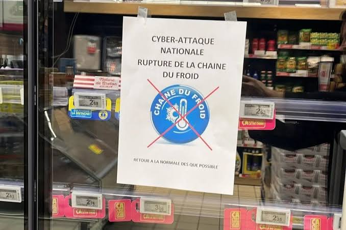 Attacco informatico in Francia: supermercati in crisi, alimenti da smaltire